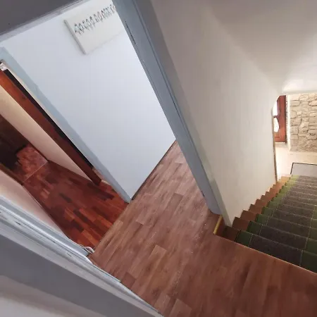 Pensión Authentico Deluxe Rooms